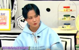 娱乐吃瓜李宇春,娱乐界的吃瓜女王,揭秘明星背后的故事
