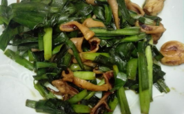 鱿鱼炒韭菜的做法,鱿鱼炒韭菜，鲜嫩可口的家常菜制作指南
